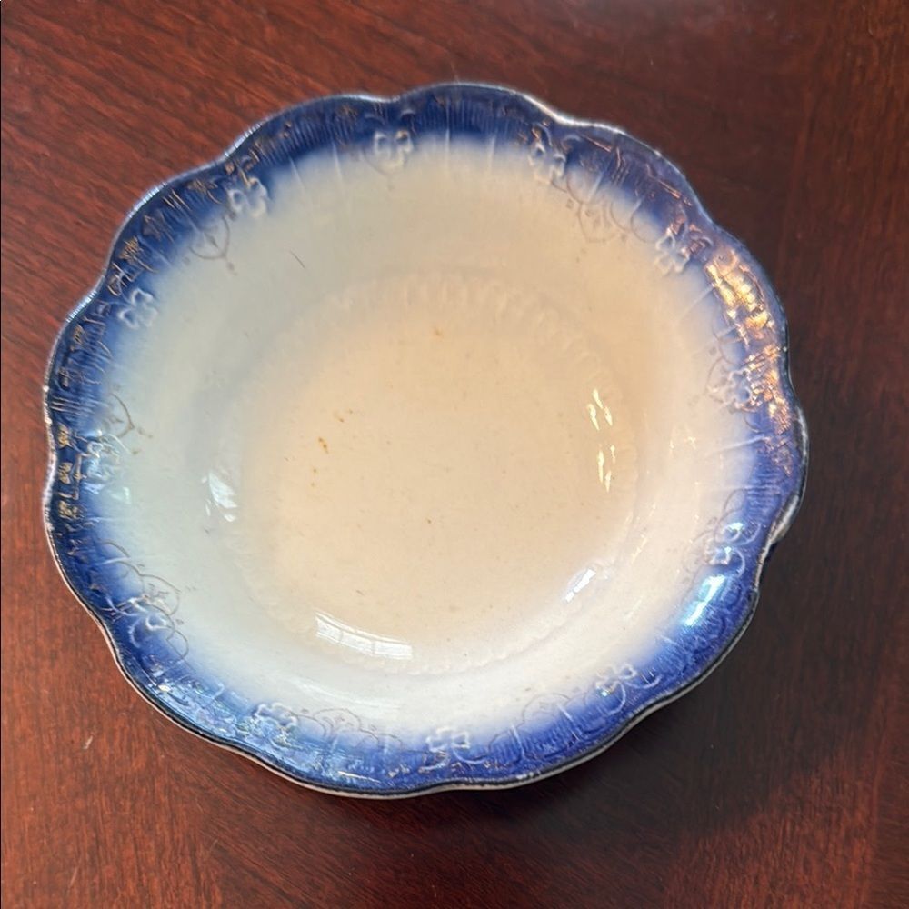 Antique Flow Blue Small Blue and White Scalloped Edge Dessert Bowl